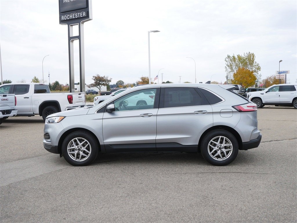 2024 Ford Edge SEL photo 4