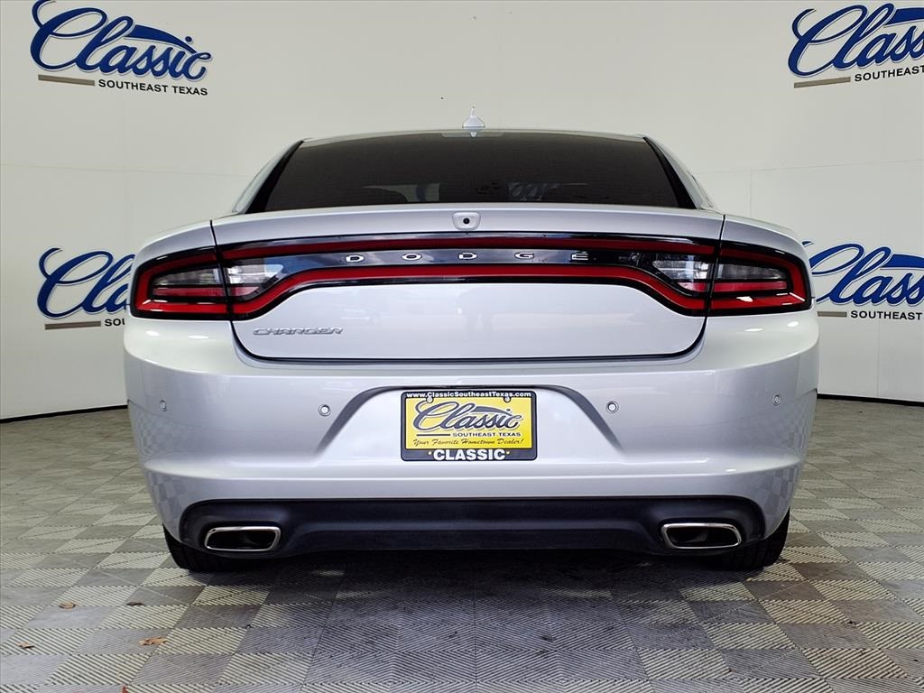 2023 Dodge Charger SXT photo 4