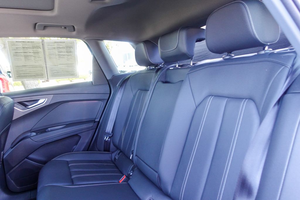 2023 Audi Q4 40 E-tron Premium Plus photo 20
