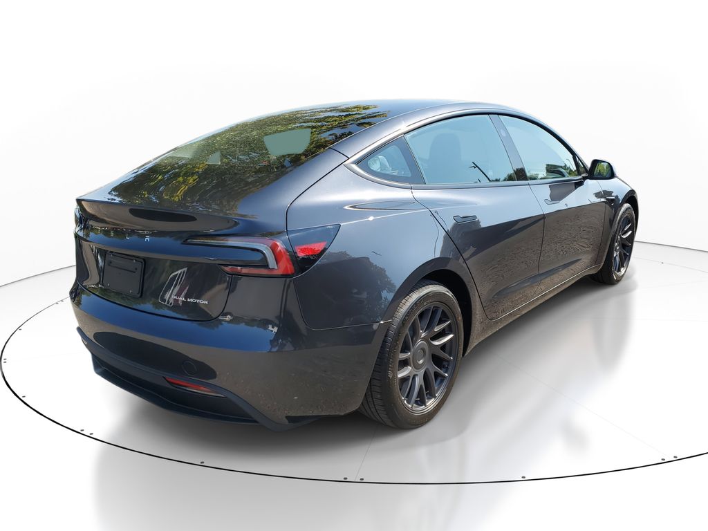 2025 Tesla Model 3 Long Range photo 4