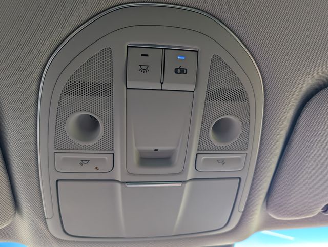 2019 Genesis G80 3.8 photo 32