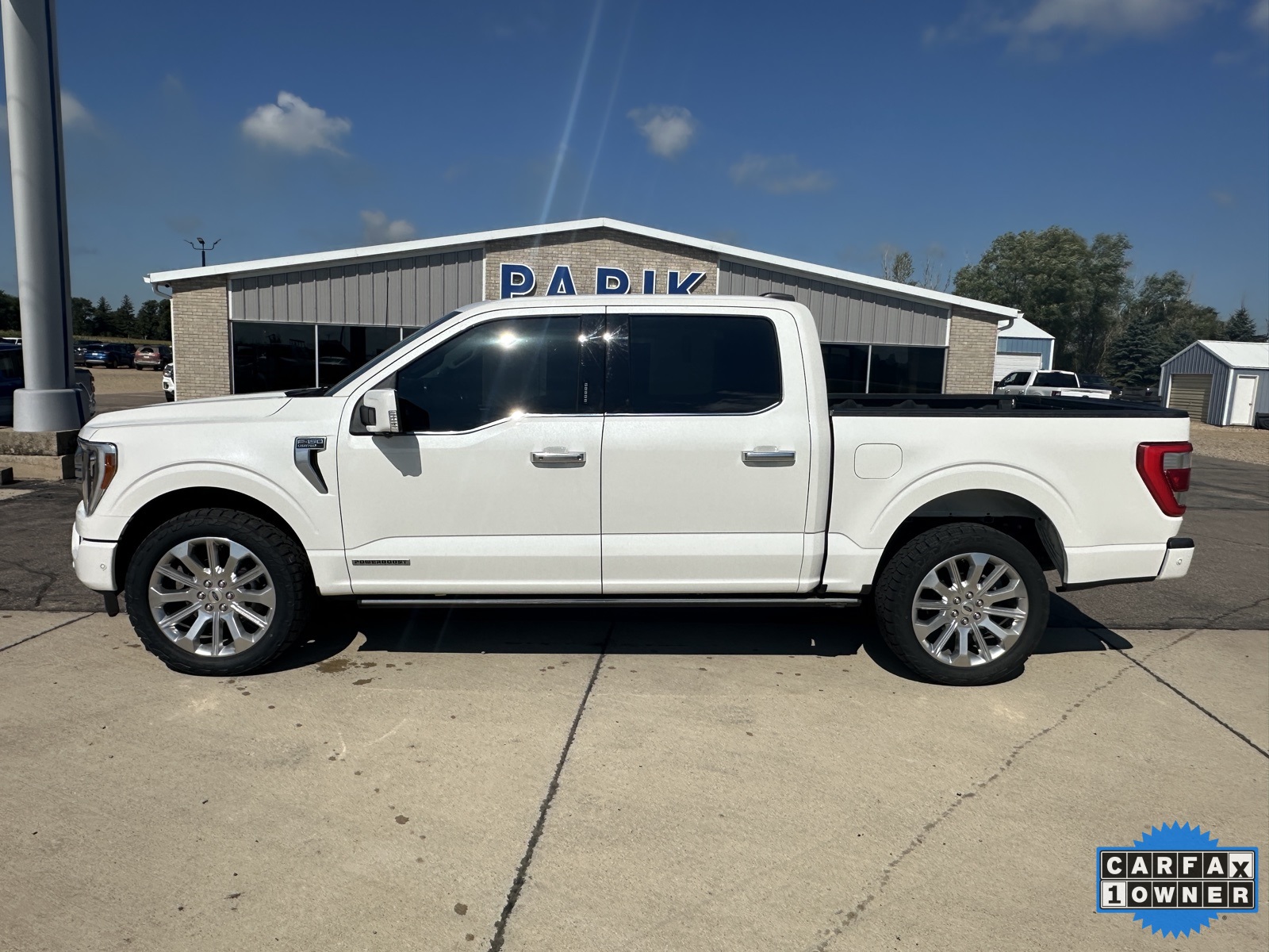 2022 Ford F-150 Limited photo 3