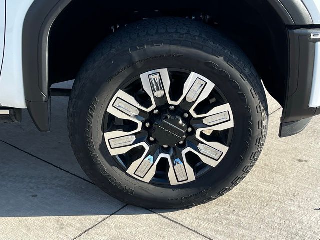 2024 Gmc Sierra 2500 HD Denali photo 4