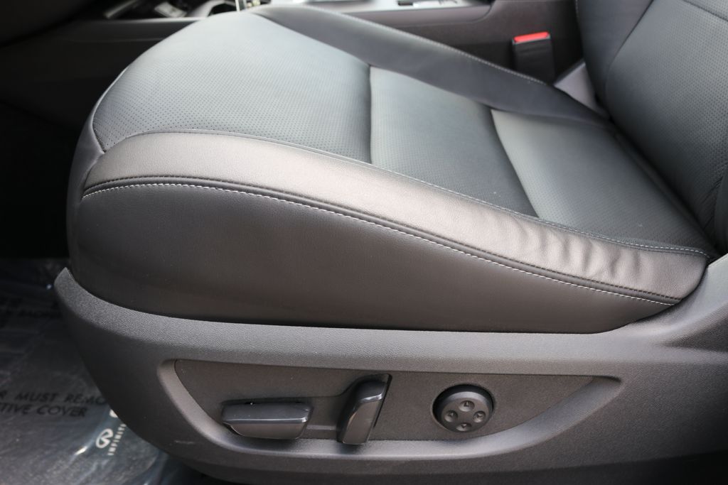 2025 Infiniti QX50 Luxe photo 12