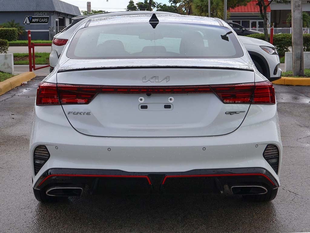 2023 Kia Forte GT photo 13