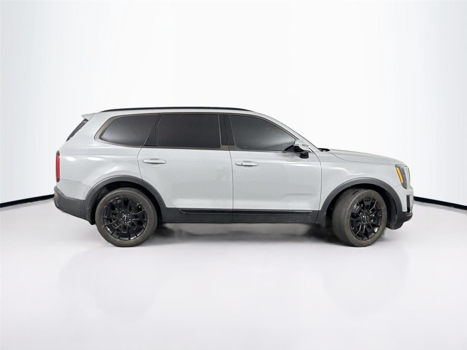 2022 Kia Telluride SX Nightfall Edition photo 5