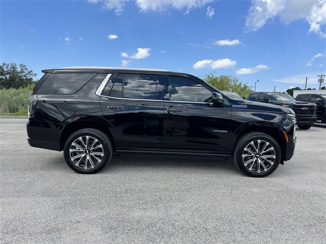 2025 Chevrolet Tahoe High Country photo 3