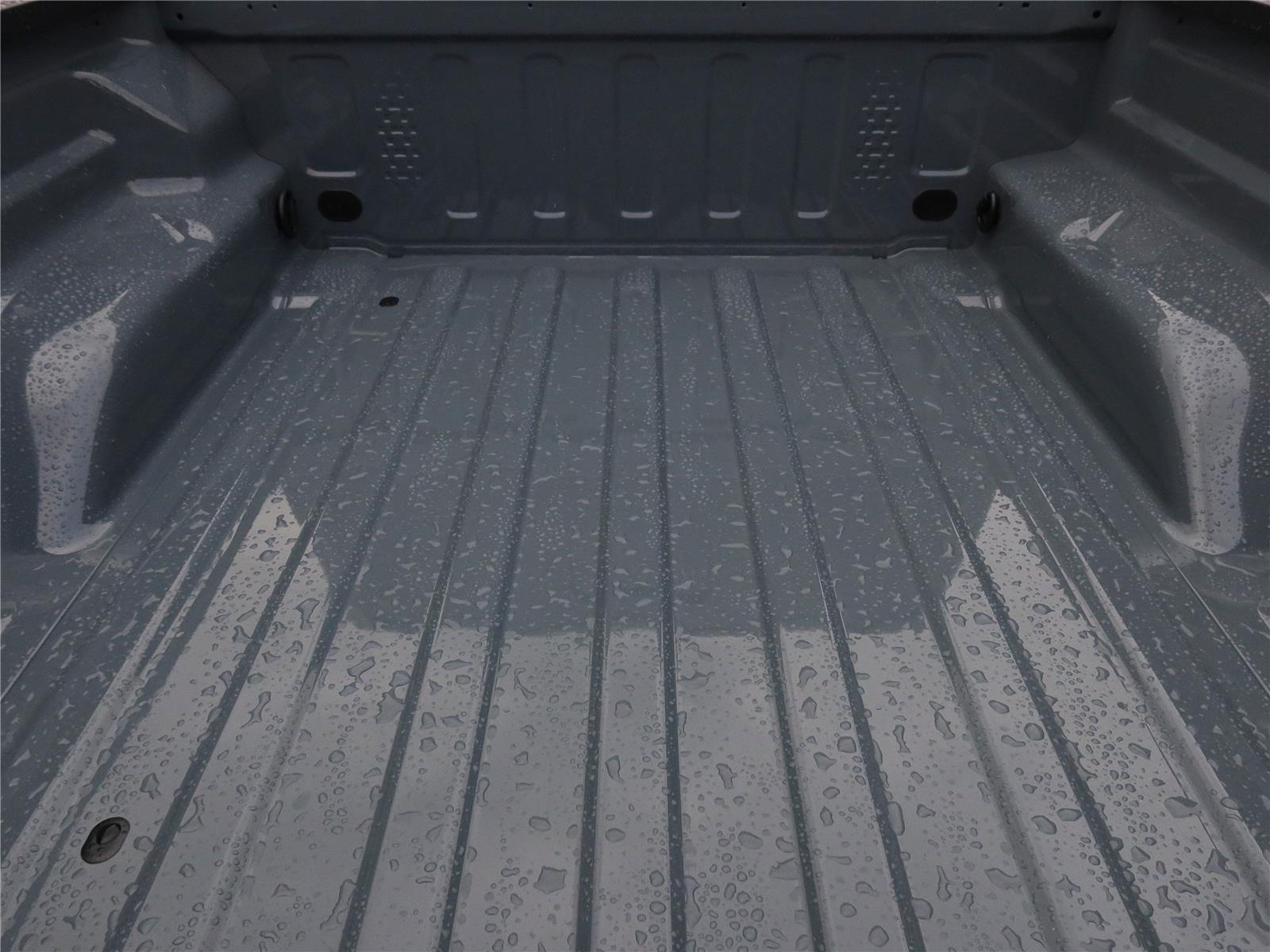 2025 Jeep Gladiator Sport S photo 4