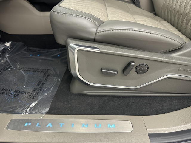 2026 Ford F-350 Platinum photo 40