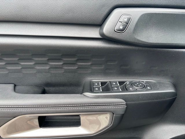 2025 Ford Ranger XLT photo 9