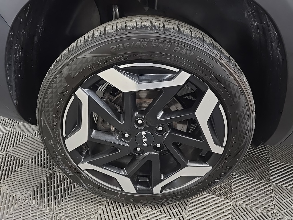 2024 Kia Seltos SX photo 12