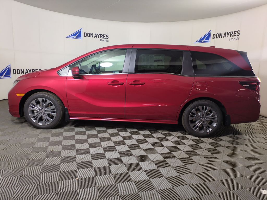 2026 Honda Odyssey Touring photo 2