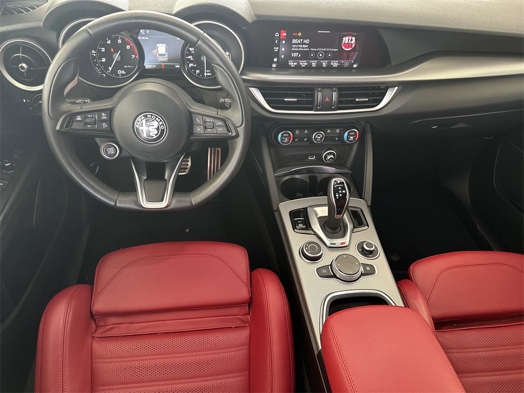 2023 Alfa Romeo Stelvio Ti photo 14