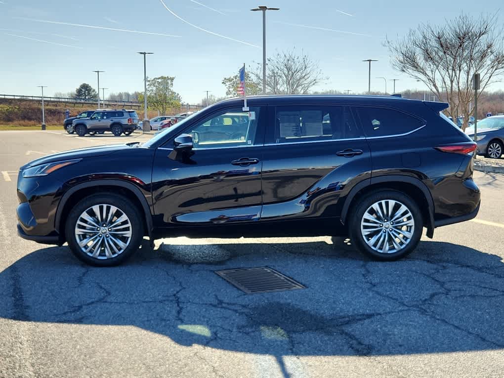 2024 Toyota Highlander Platinum Sport photo 4