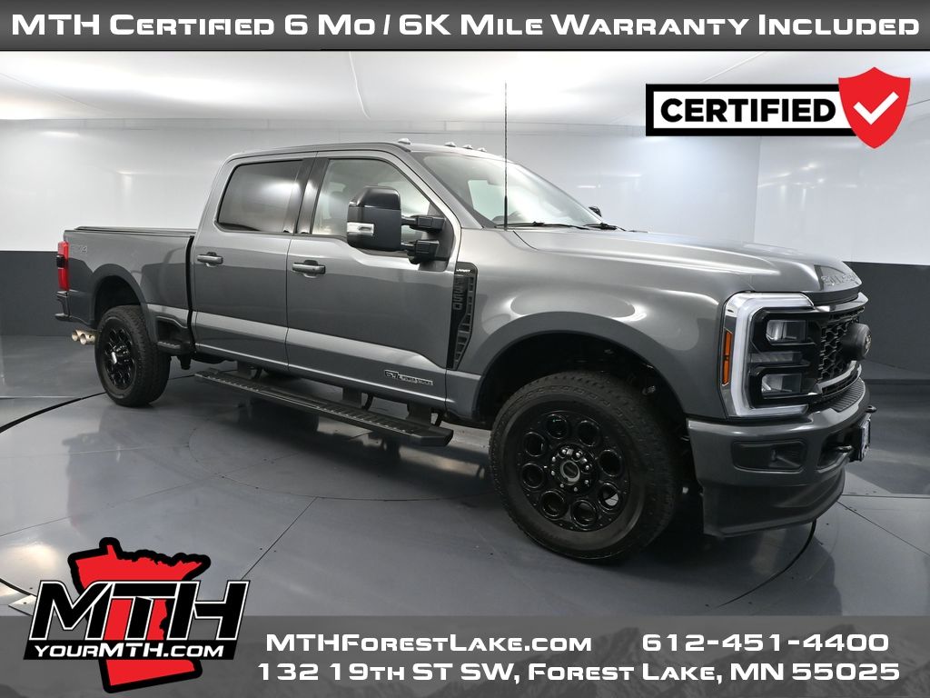 2025 Ford F-350 Super Duty Lariat's photo