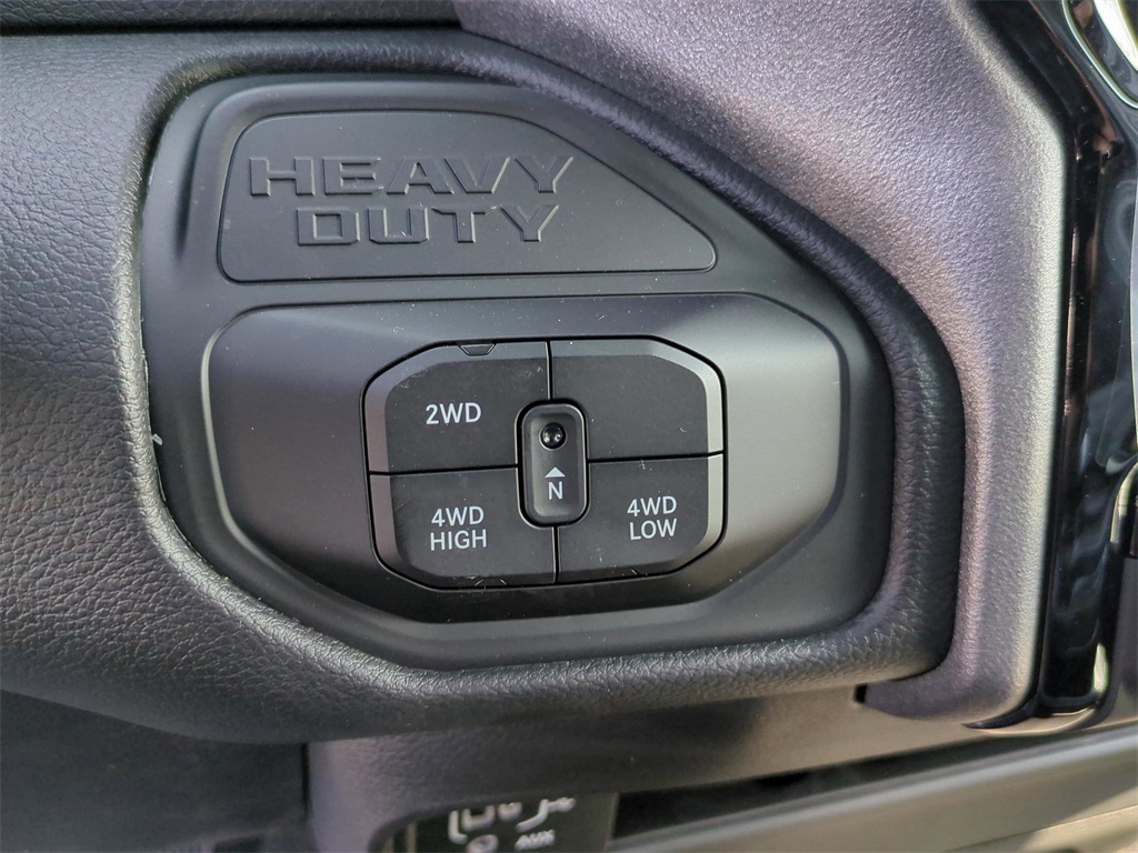 2025 Ram 2500 Tradesman photo 17