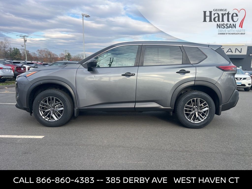 2021 Nissan Rogue S photo 2