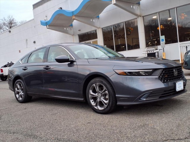 2024 Honda Accord EX's photo