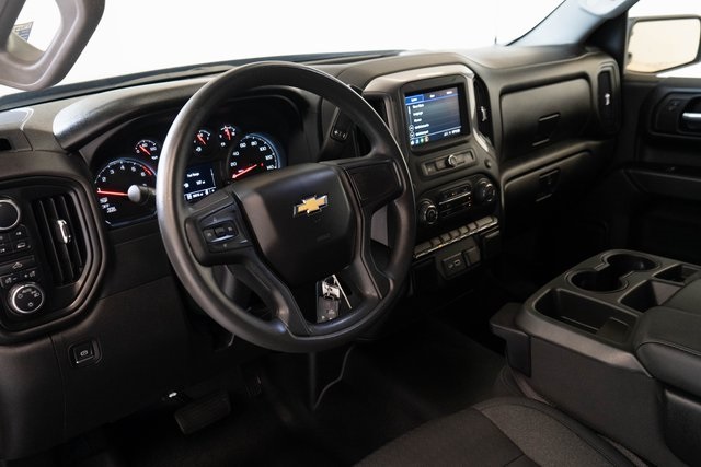 2022 Chevrolet Silverado 1500 Custom photo 2
