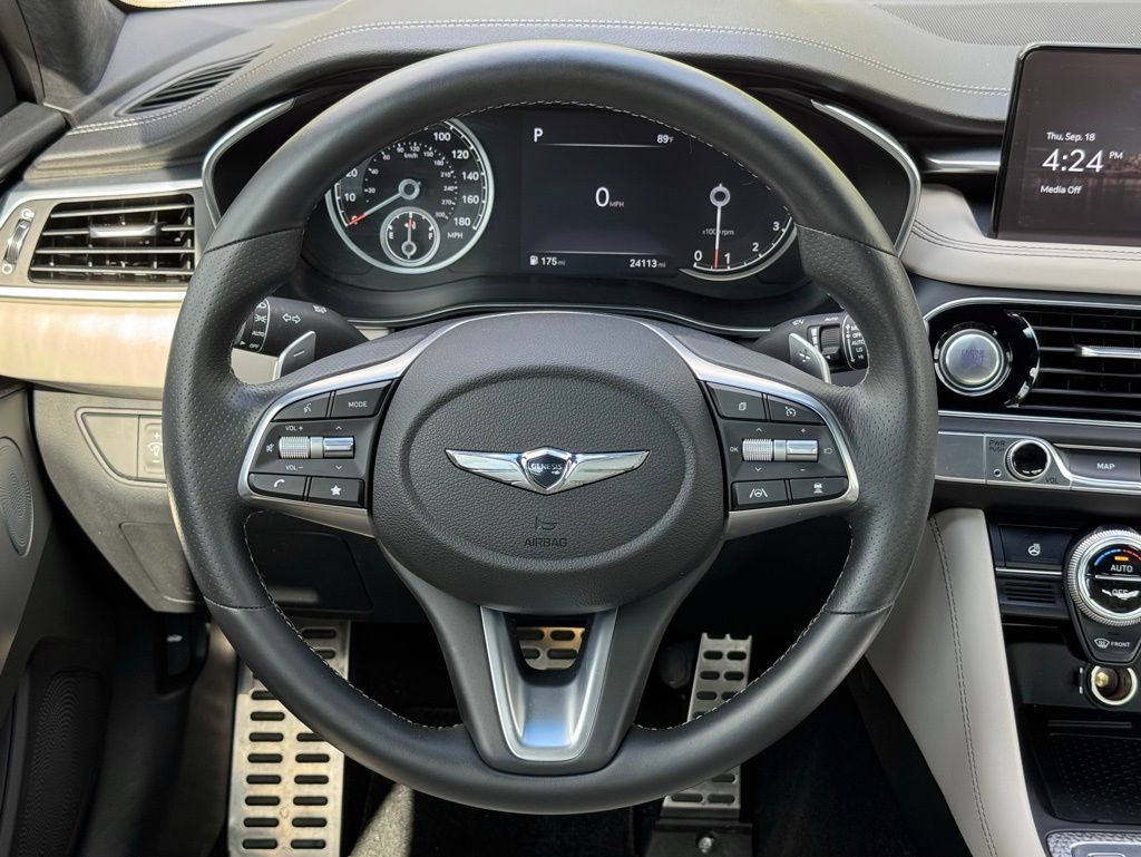 2023 Genesis G70 3.3T Sport Prestige photo 21