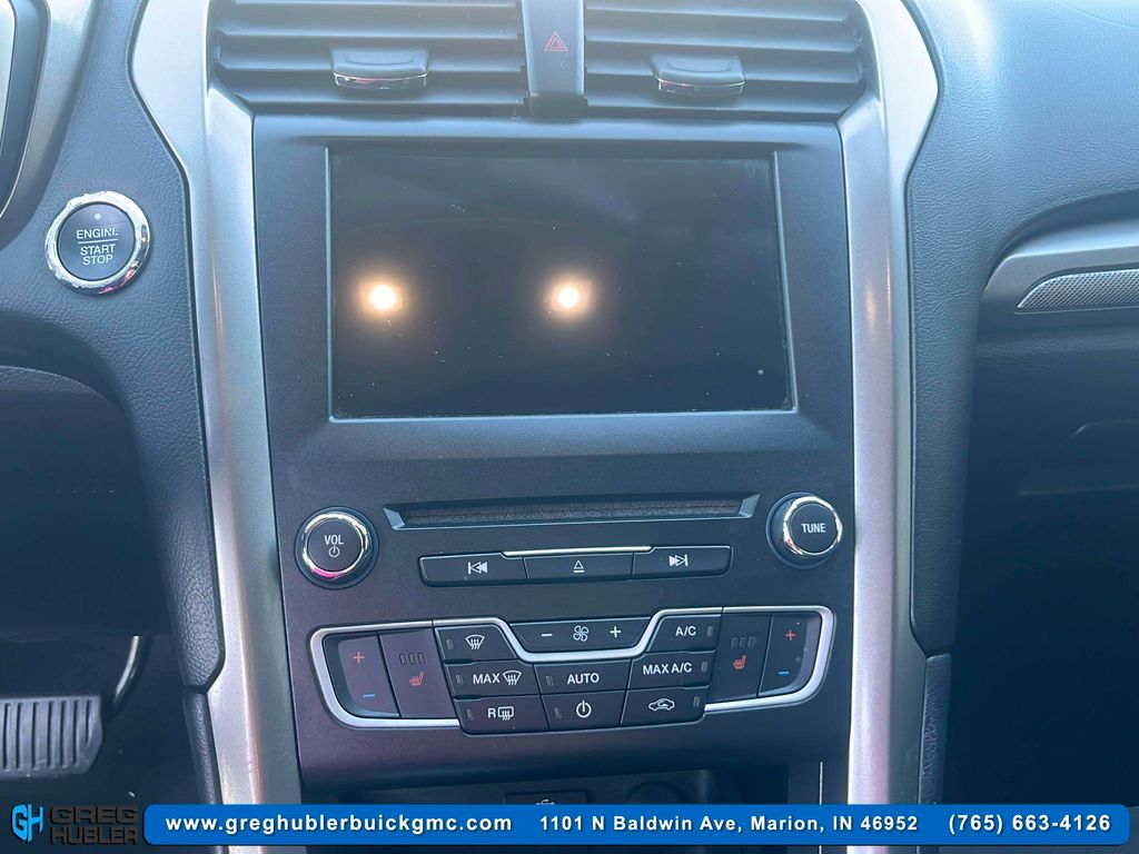 2017 Ford Fusion SE photo 15