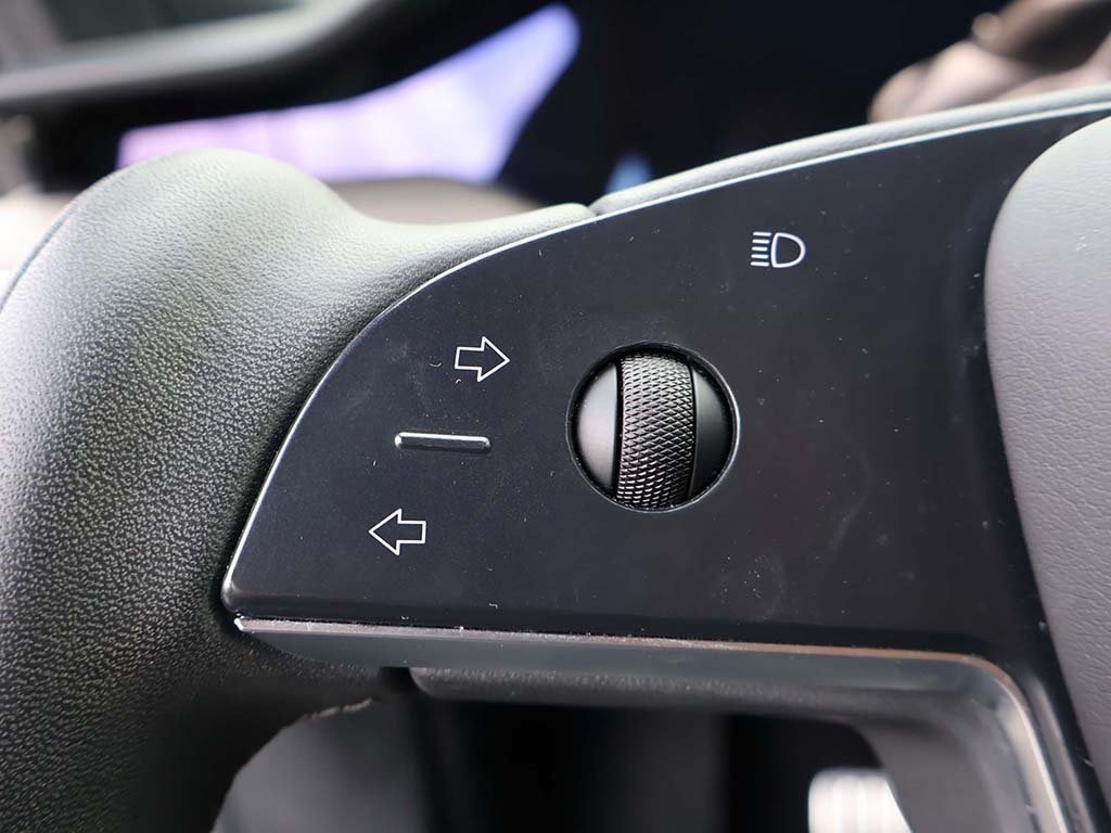 2022 Tesla Model S photo 38