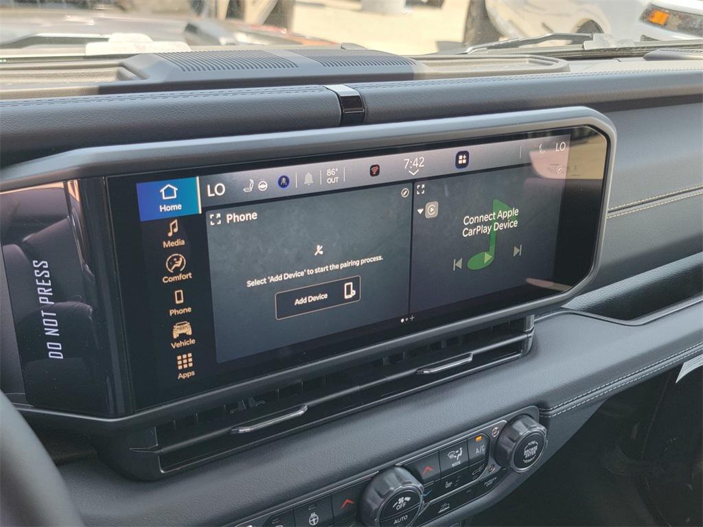 2025 Jeep Wrangler Sahara photo 16