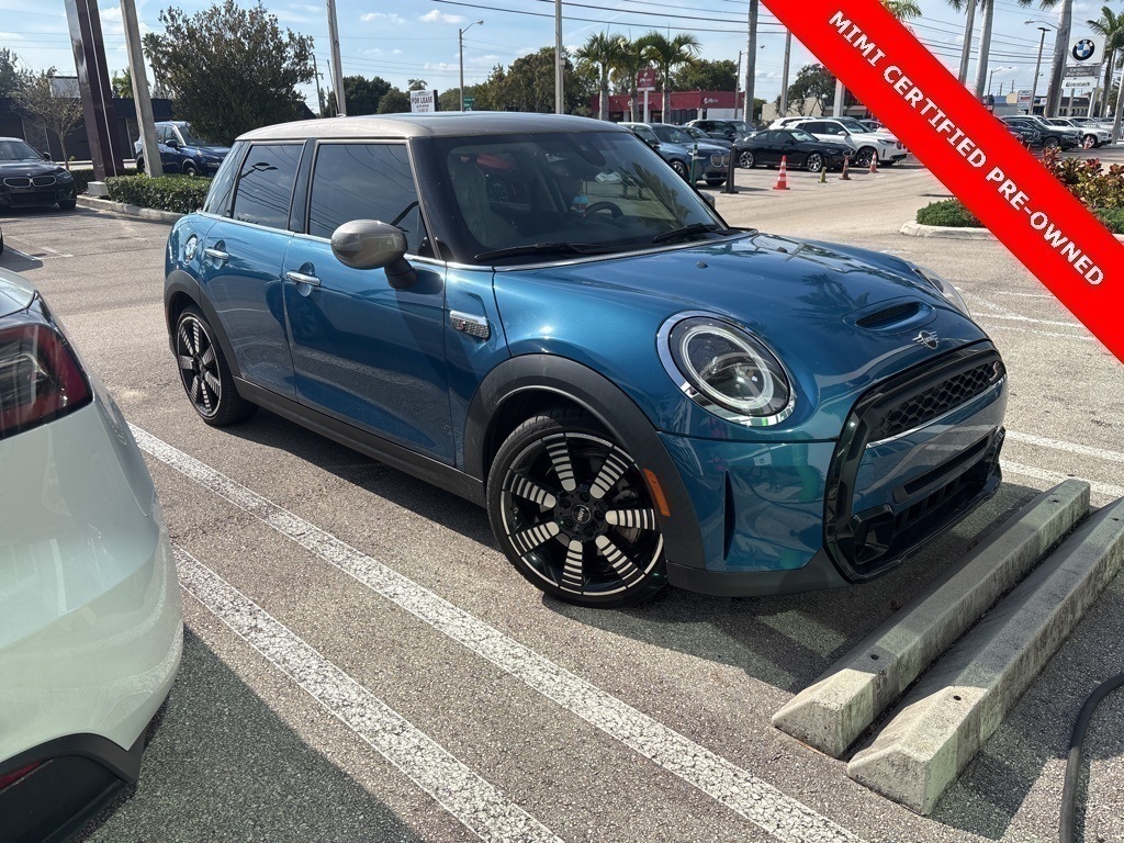 2023 MINI Hardtop 4 Door S's photo