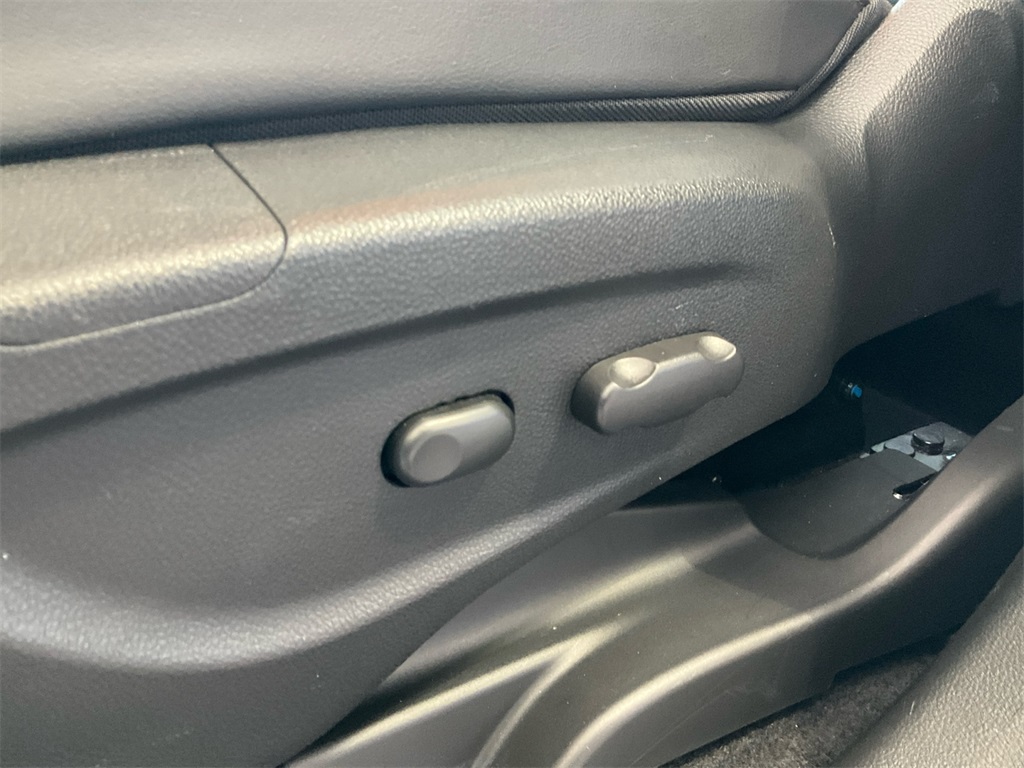 2022 Chevrolet Trax LT photo 24