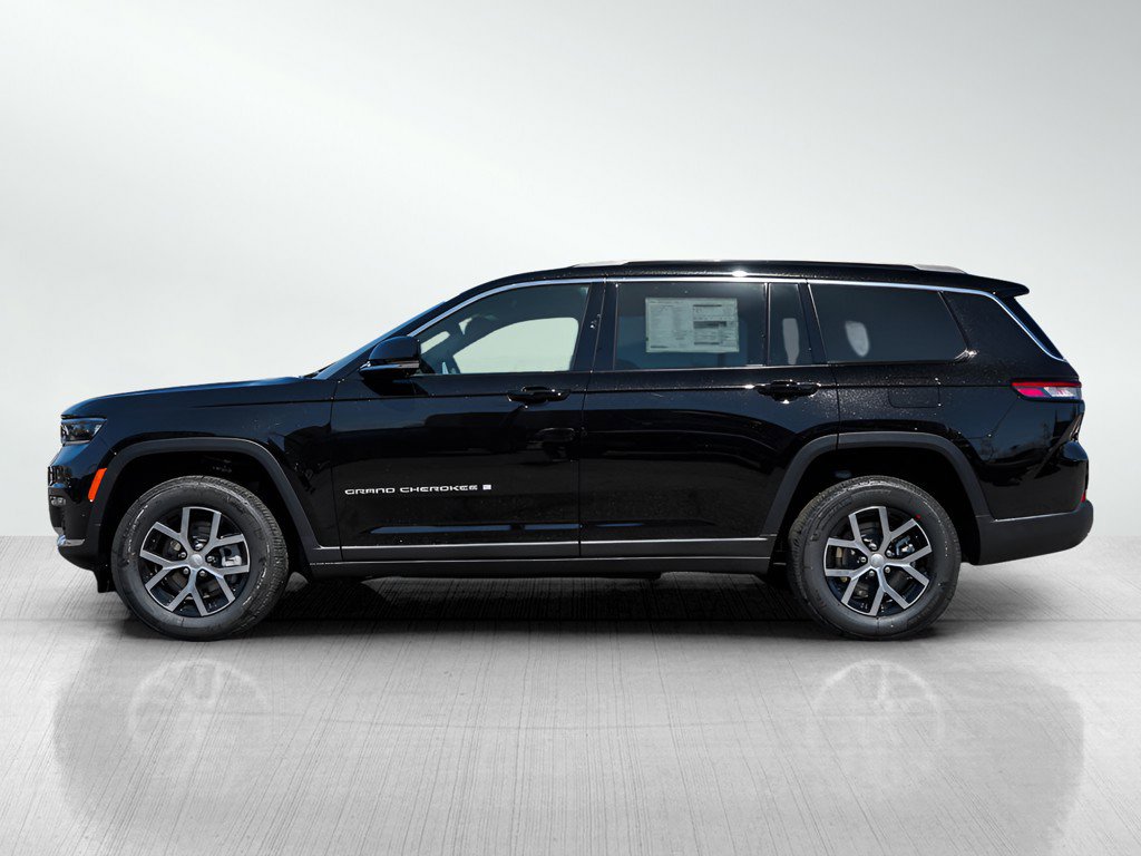 2025 Jeep Grand Cherokee Limited photo 2