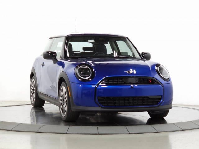 New 2025 MINI Hardtop 2 Door Iconic Coupe in Schaumburg #M25071 