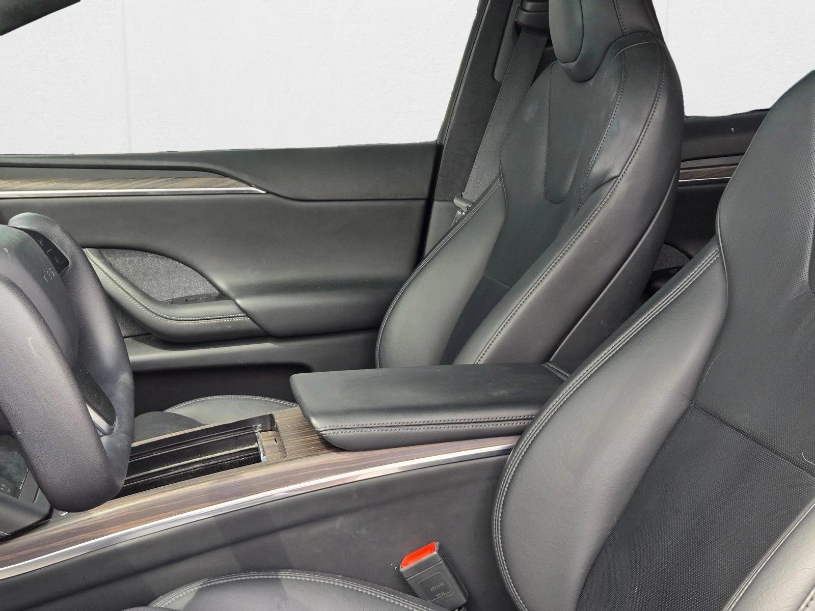 2022 Tesla Model X photo 15