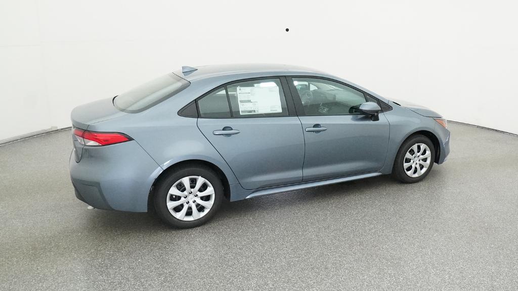 2025 Toyota Corolla LE photo 24