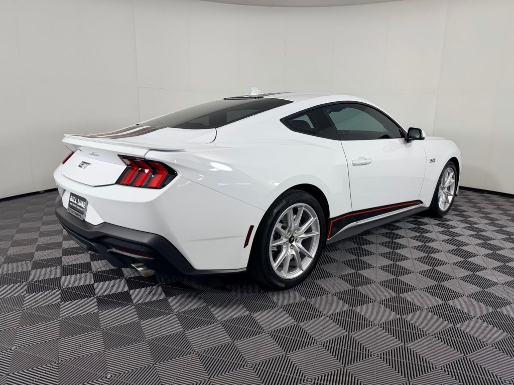 2024 Ford Mustang GT Premium photo 4