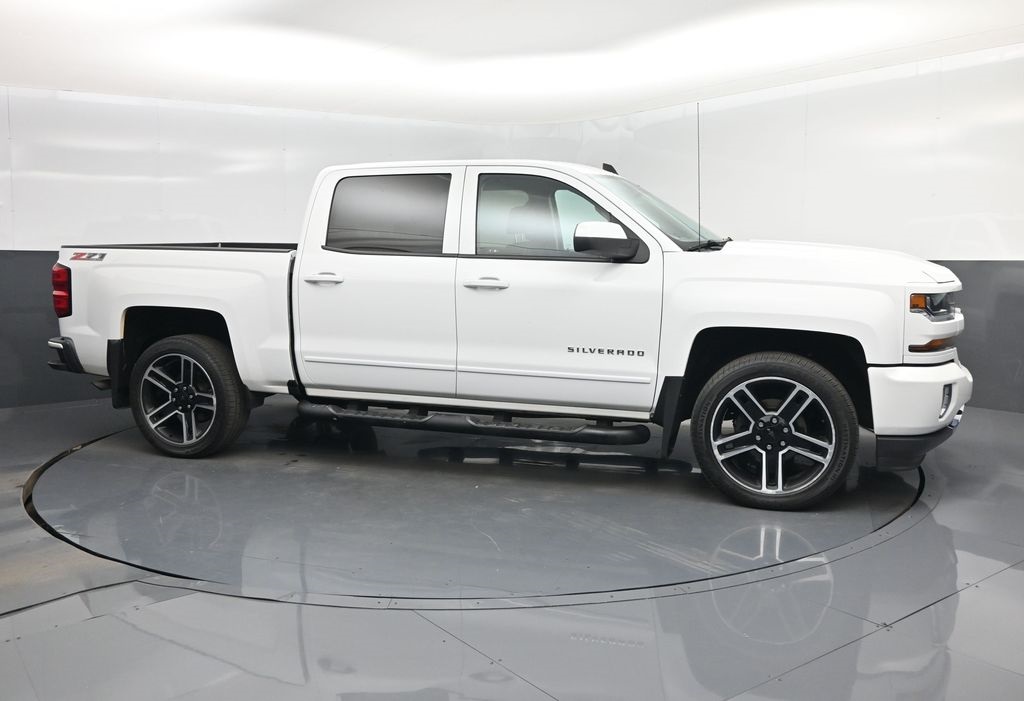 2017 Chevrolet Silverado 1500 LT's photo