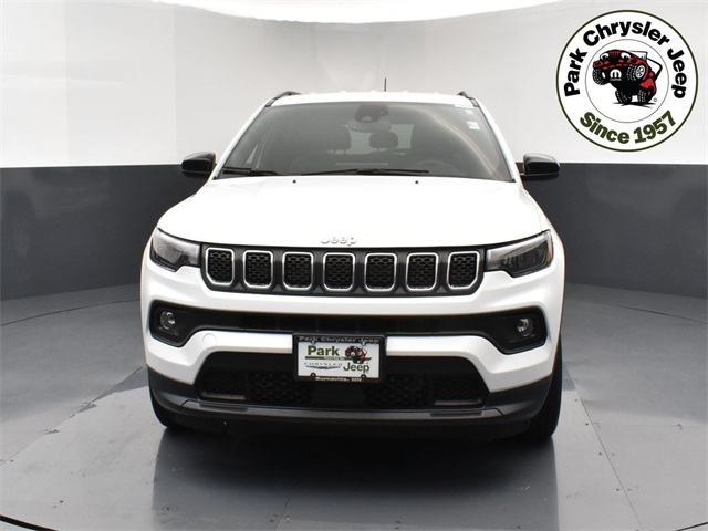 Used 2023 Jeep Compass Latitude with VIN 3C4NJDBN3PT548185 for sale in Burnsville, Minnesota