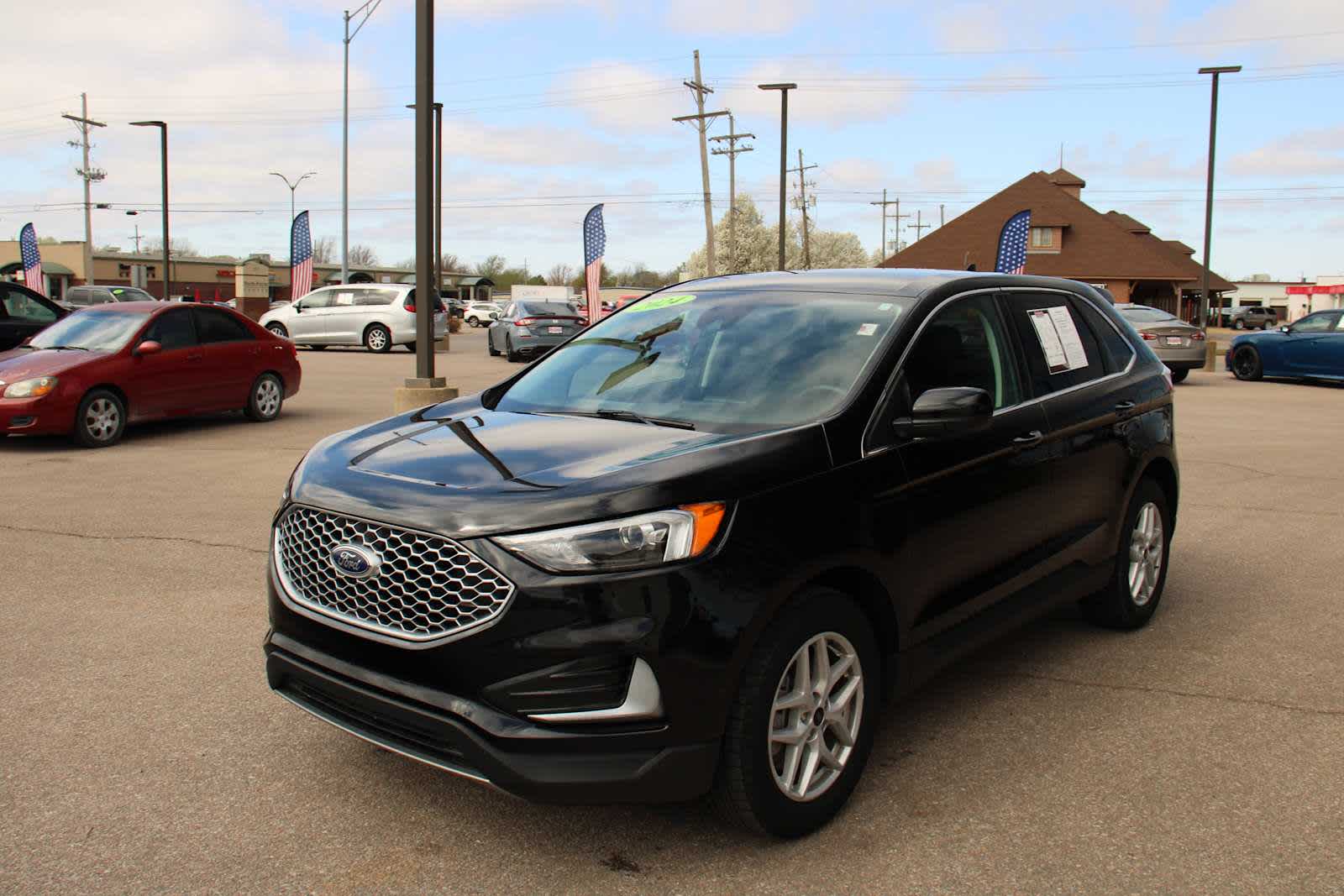 2024 Ford Edge SEL photo 5