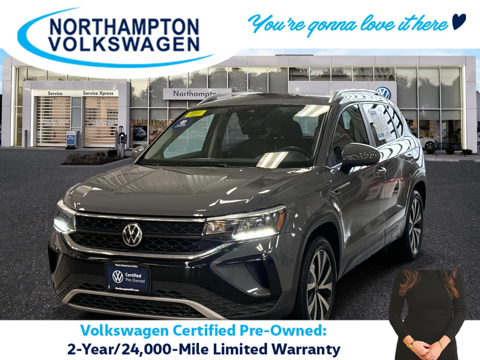 2022 Volkswagen Taos SE's photo