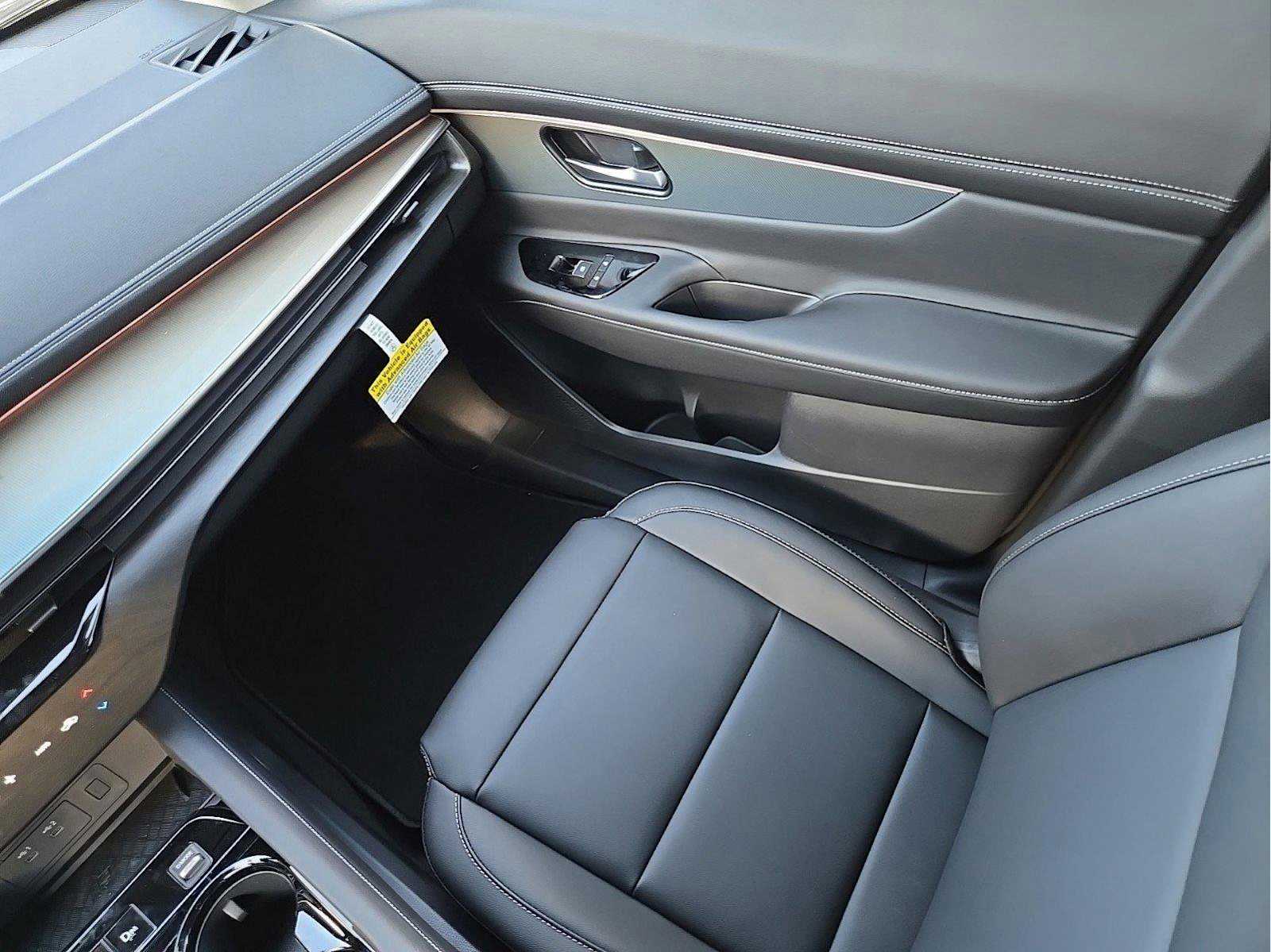 2025 Nissan Murano SL photo 15