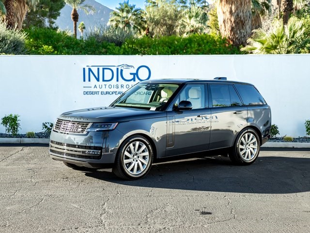 2025 Land Rover Range Rover SE's photo