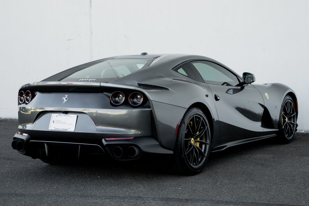 2018 Ferrari 812 Superfast photo 23