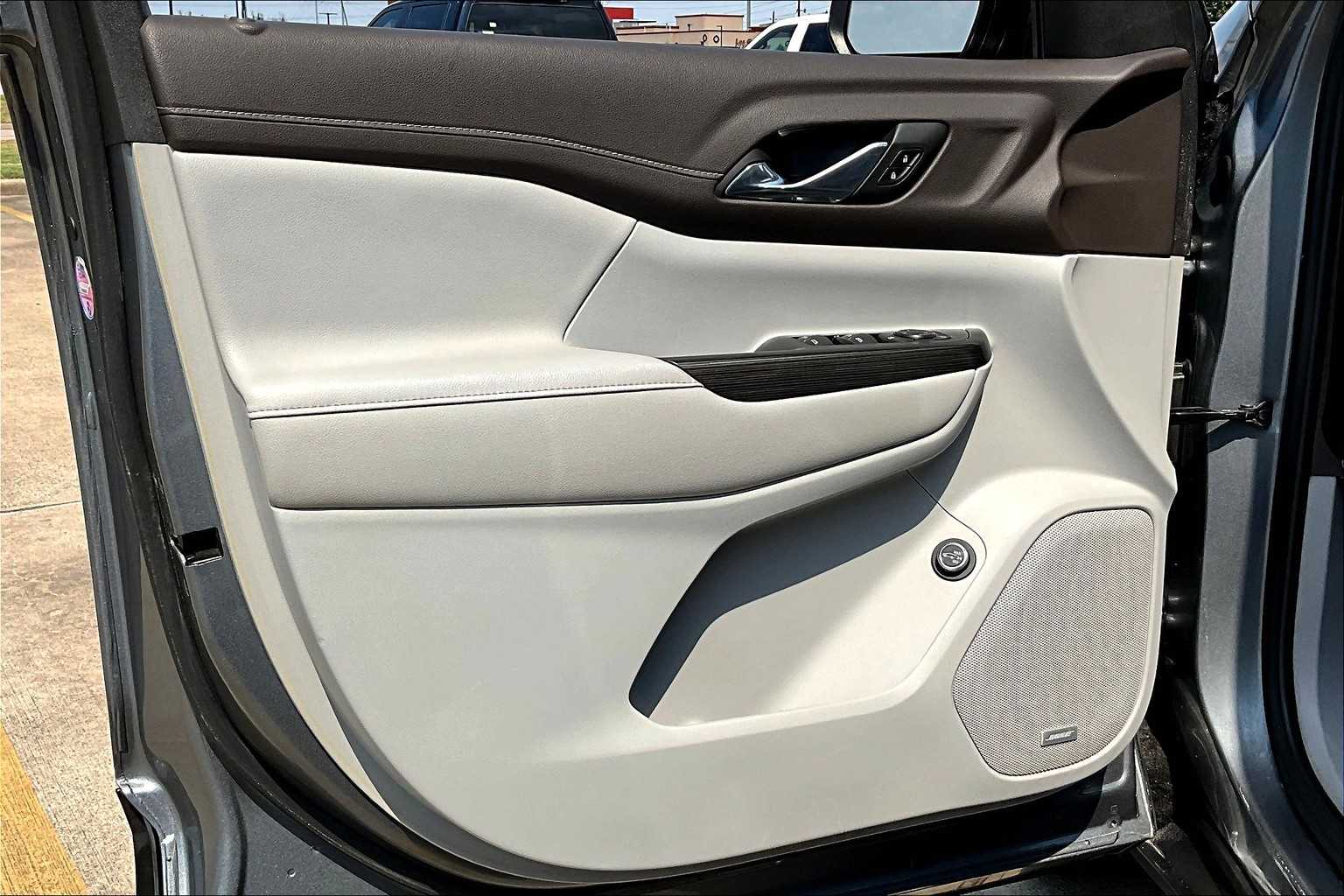 2022 Gmc Acadia SLT photo 21