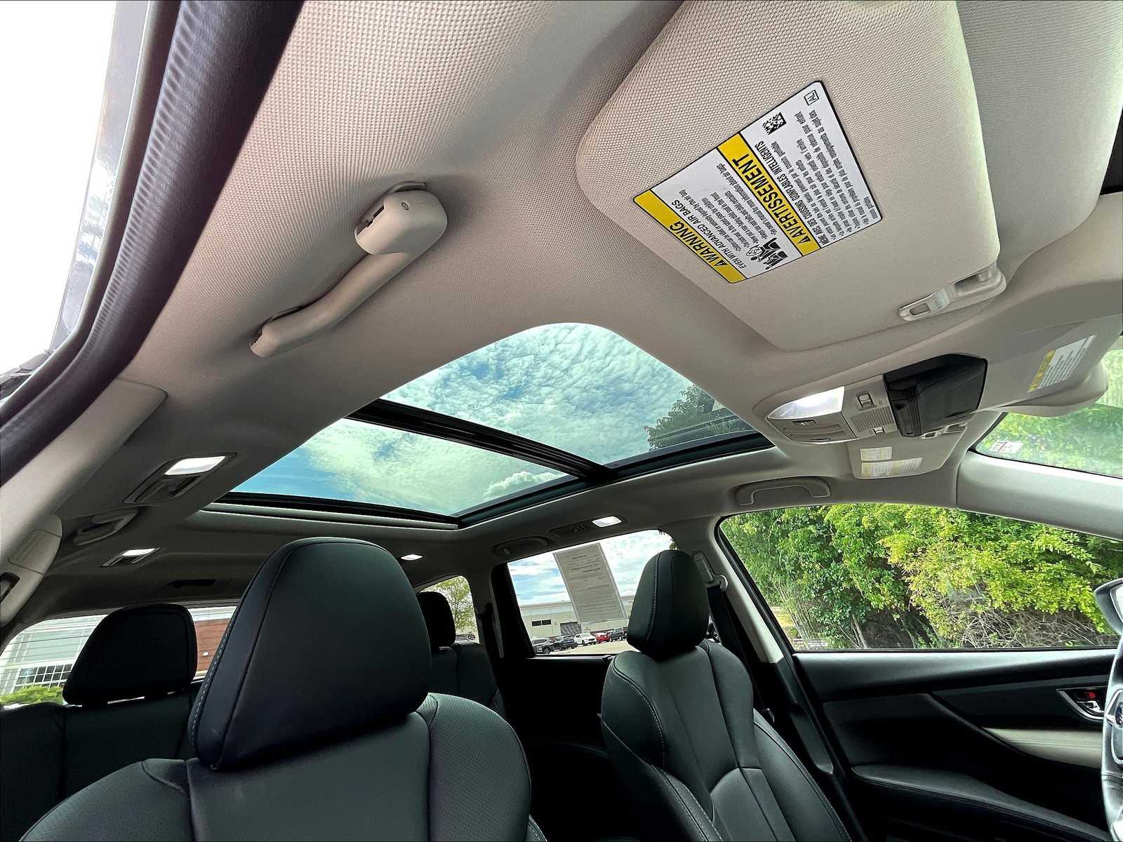 2022 Subaru Ascent Limited photo 21