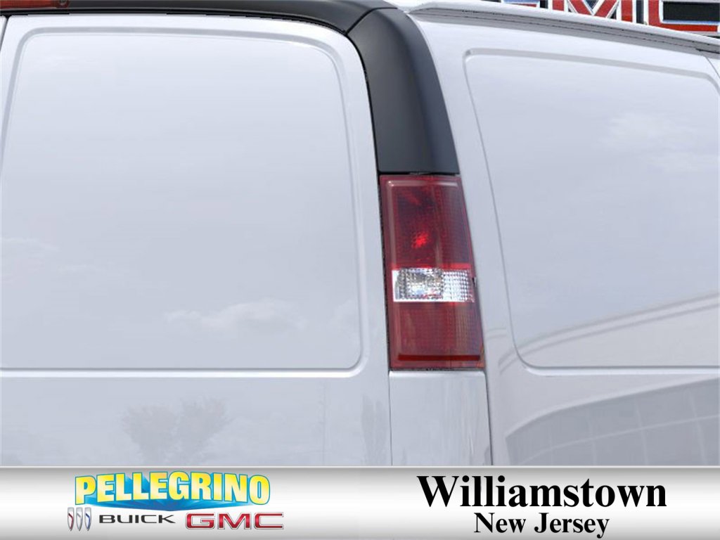 2025 Gmc Savana Cargo 2500 photo 11