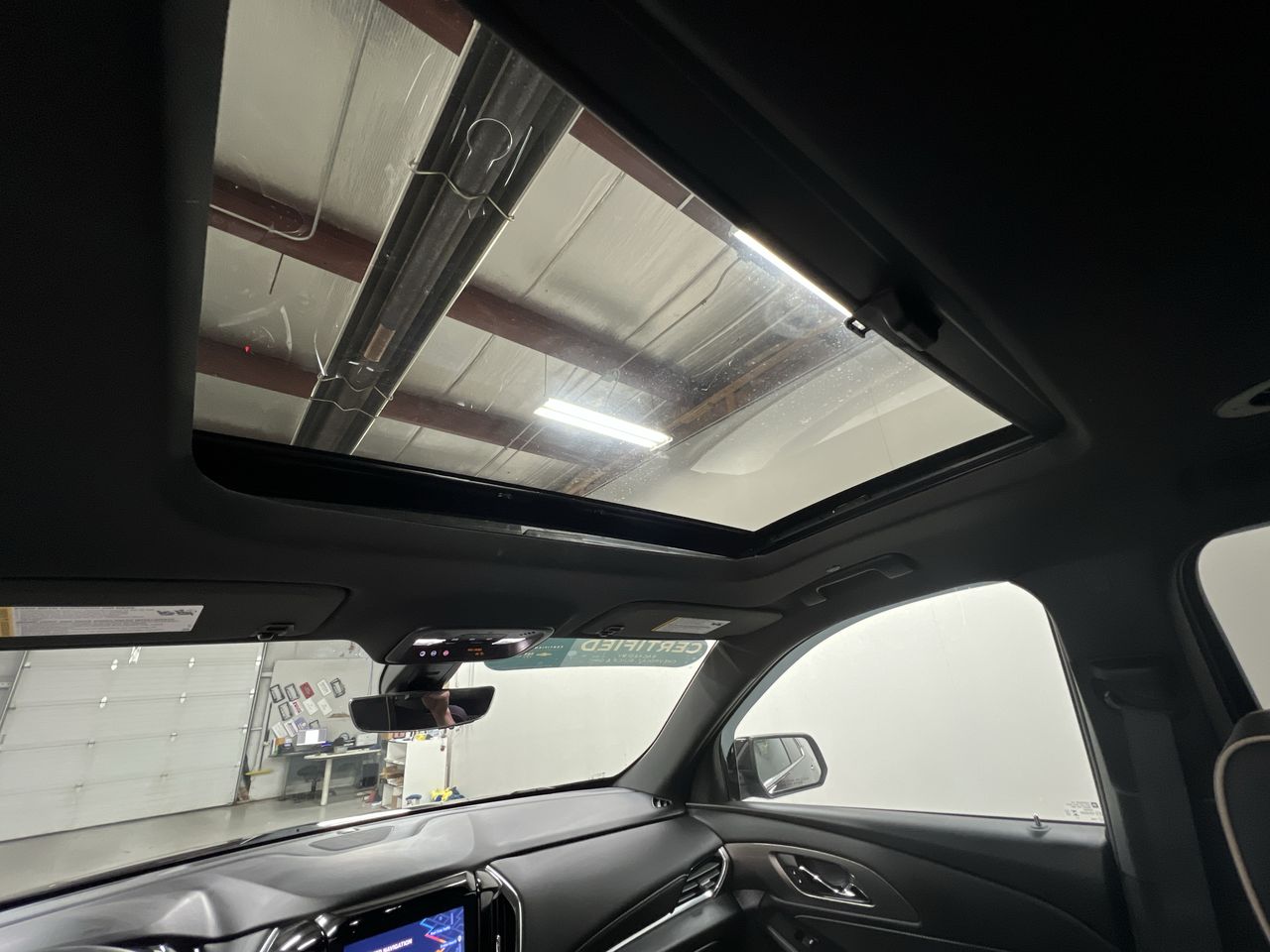 2023 Chevrolet Traverse Premier photo 17