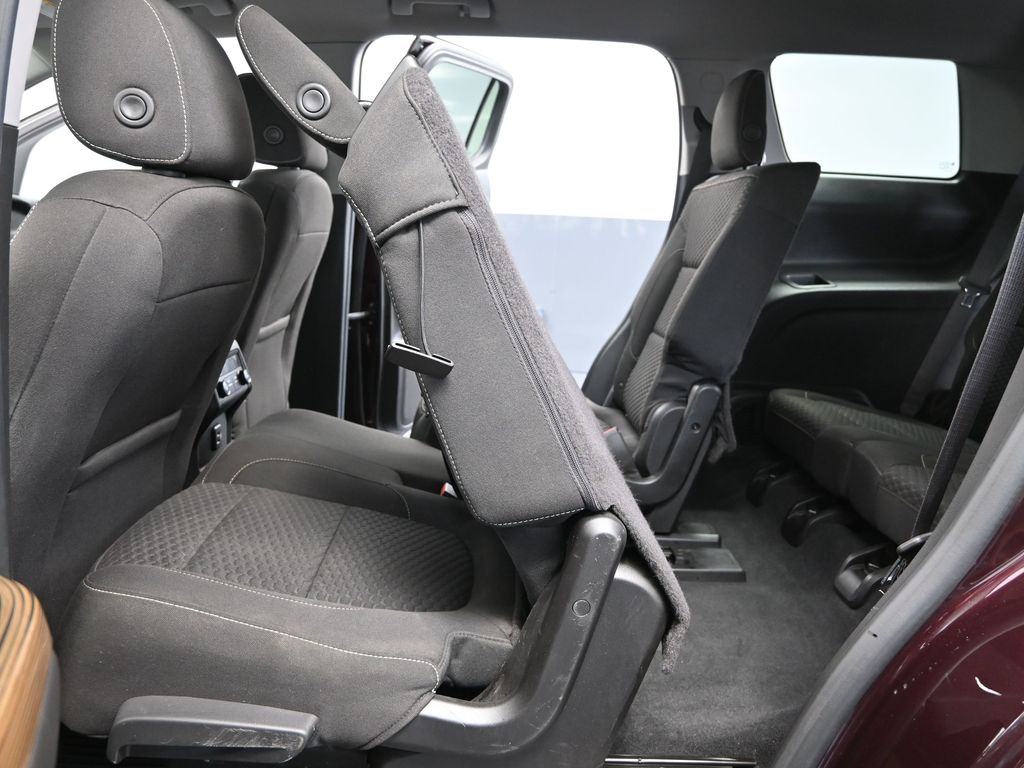 2017 Gmc Acadia SLE photo 31