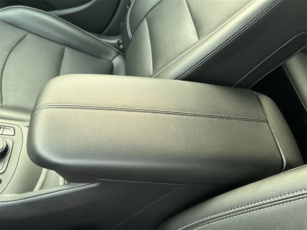 2022 Gmc Terrain SLT photo 25