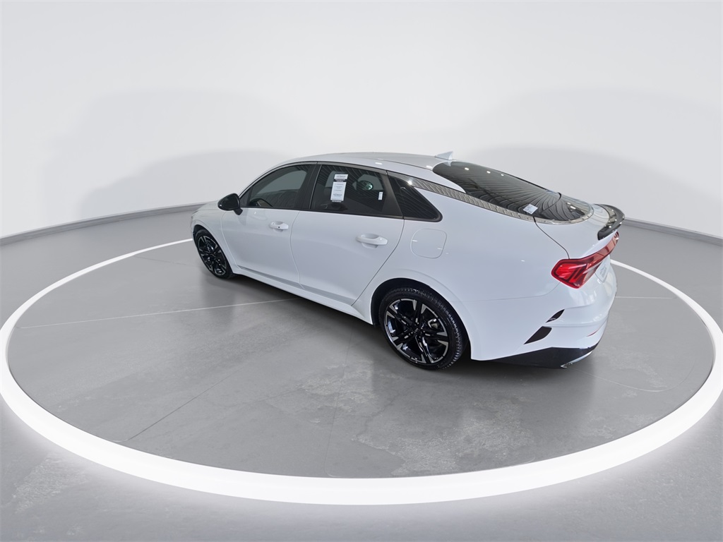 2024 Kia K5 GT-Line photo 6