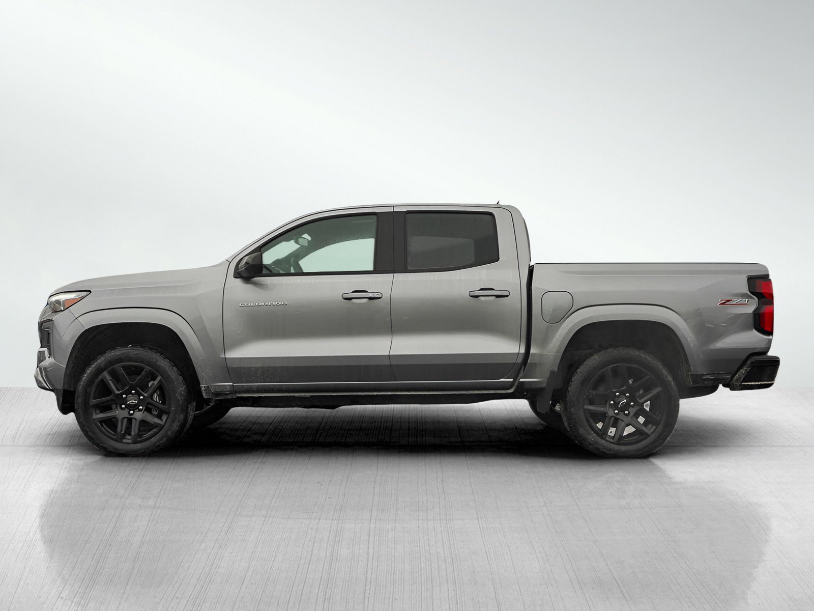 2025 Chevrolet Colorado Z71 photo 3