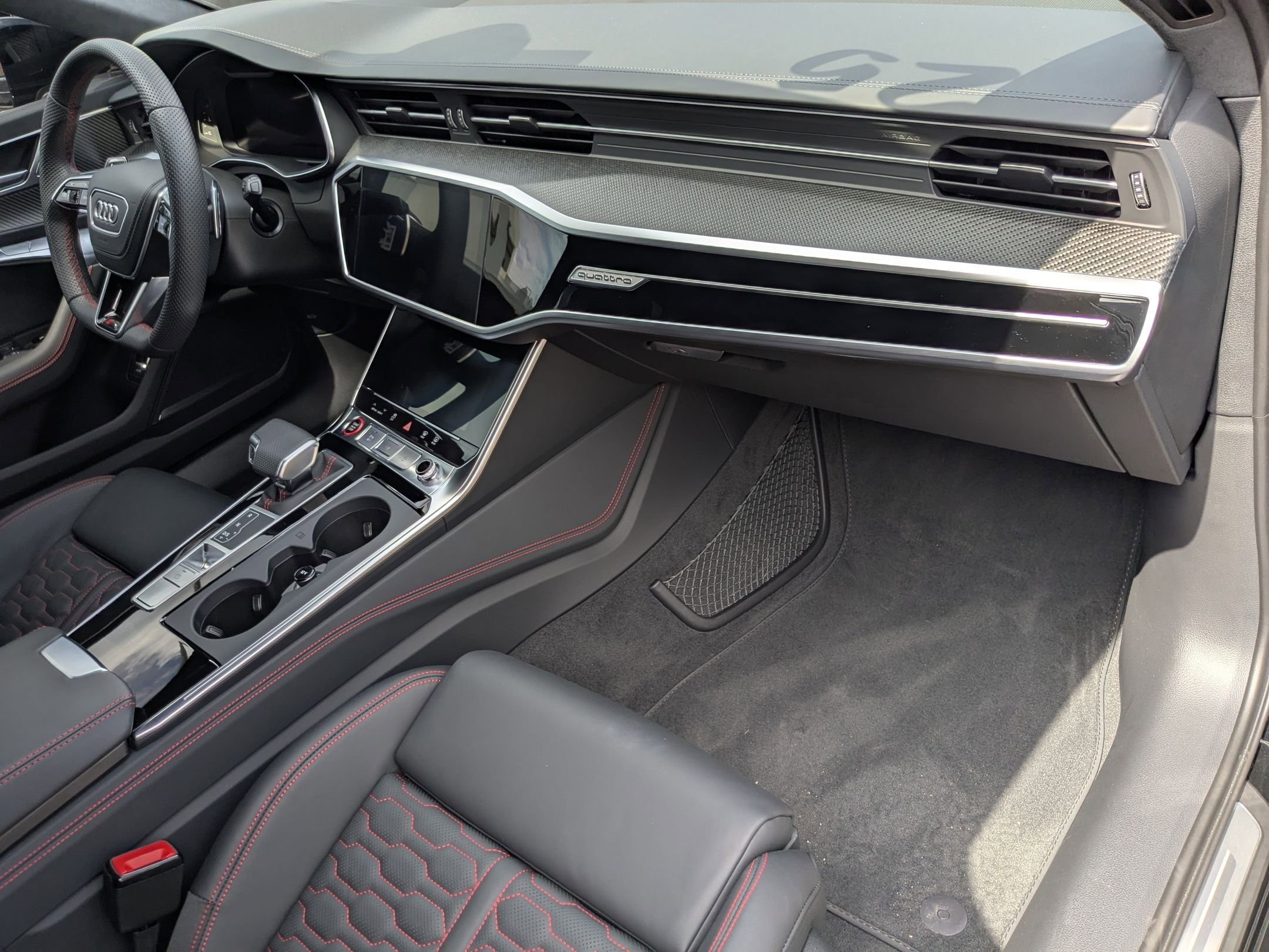 2025 Audi RS 6 Avant Performance Base photo 22